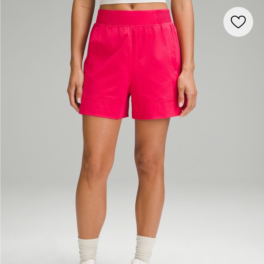 Lululemon Stretch Woven Relaxed-Fit High-Rise Short - Small